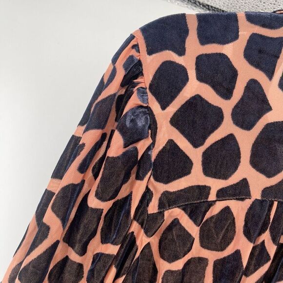 Umgee Women’s Brown Black Animal Print Velvet Burnout Button Front Blouse Large - Picture 11 of 12